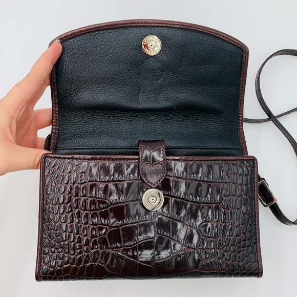 BRIGHTON✨Vintage Chestnut Croc Embossed Leather Organizer Crossbody - Picture 9 of 14